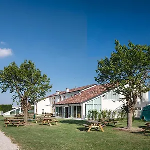 nomad-hostel.hotelinveneto.com/