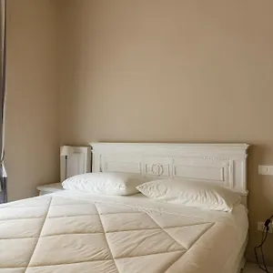 Apartment Beauty Intimate, Quiet And