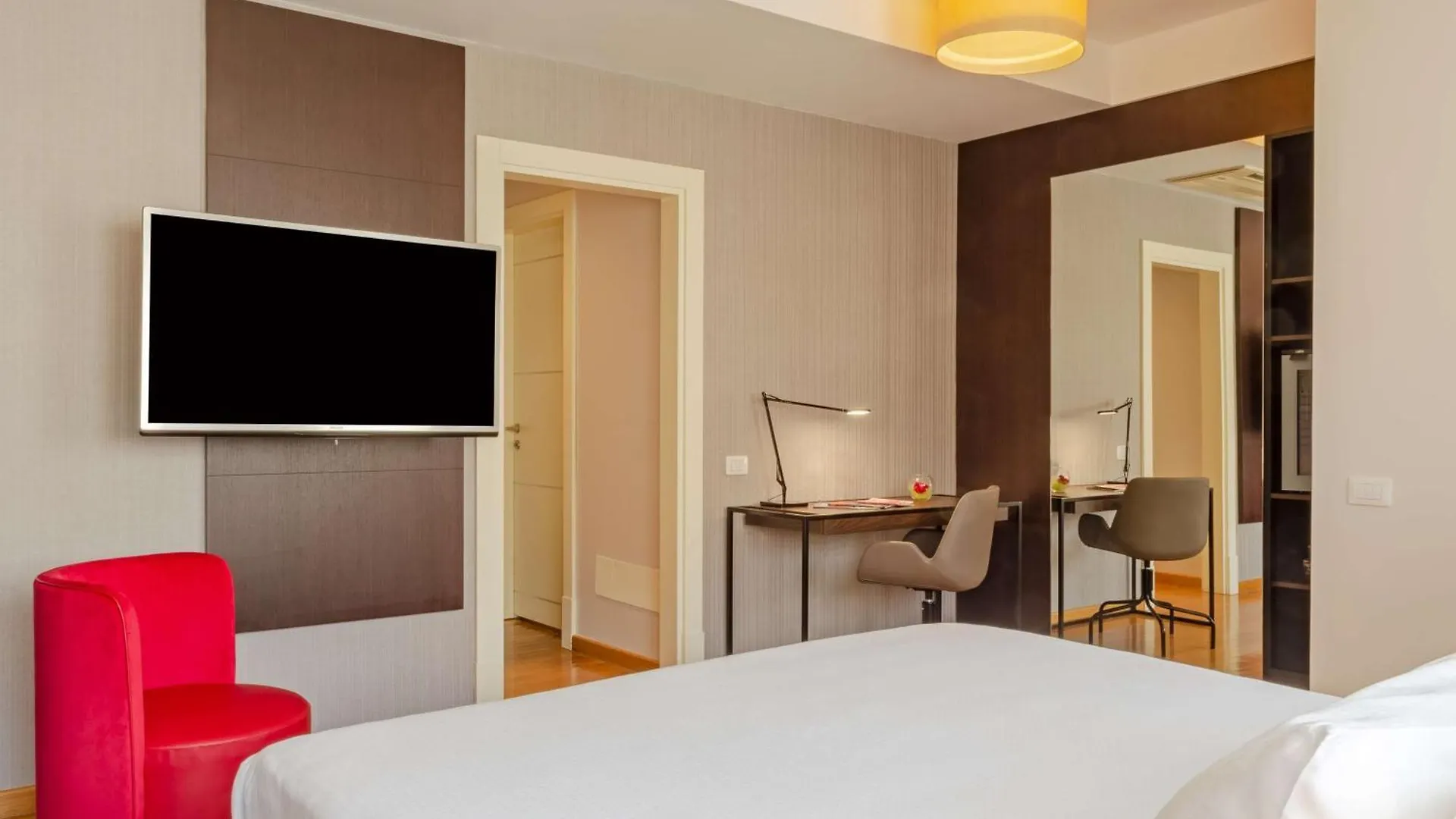 Nh Collection Roma Giustiniano Hotel